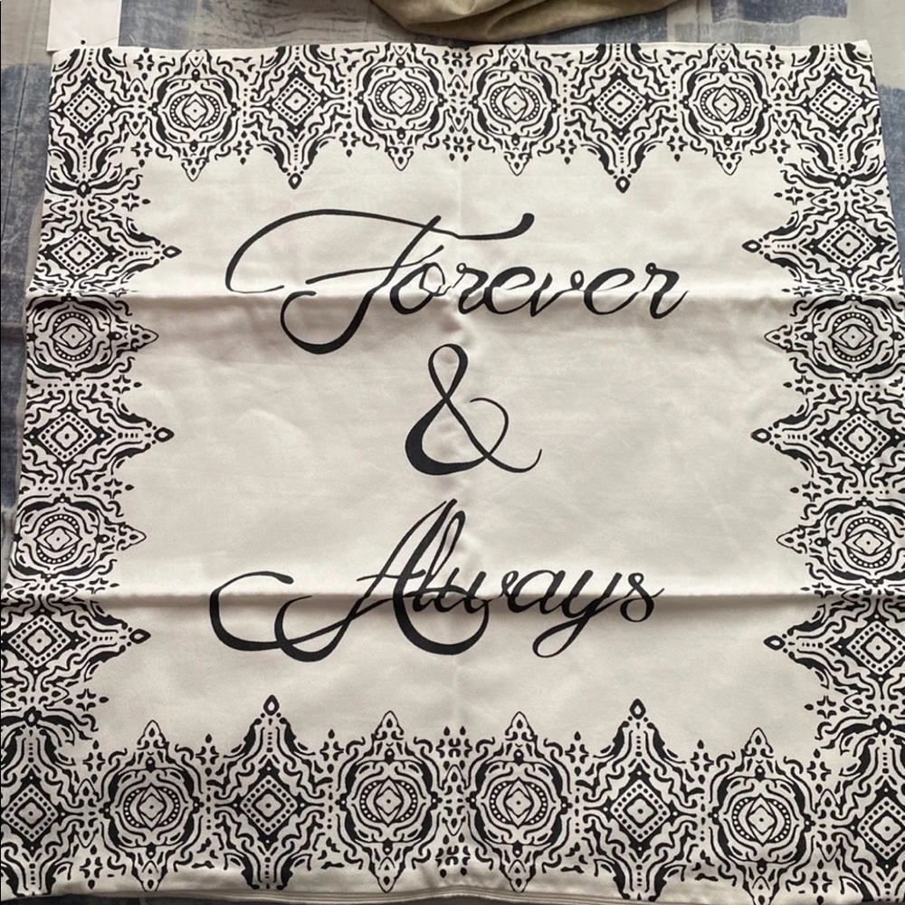 H&M Graphic Design Pillow Cover